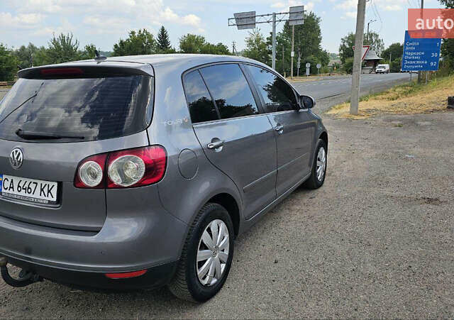 Серый Фольксваген Гольф, объемом двигателя 1.39 л и пробегом 270 тыс. км за 6000 $, фото 5 на Automoto.ua