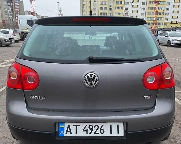 Серый Фольксваген Гольф, объемом двигателя 1.4 л и пробегом 215 тыс. км за 6500 $, фото 4 на Automoto.ua
