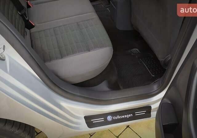 Сірий Фольксваген Гольф, об'ємом двигуна 1.6 л та пробігом 200 тис. км за 6950 $, фото 153 на Automoto.ua