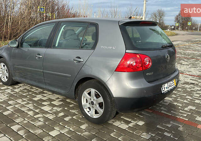 Серый Фольксваген Гольф, объемом двигателя 1.6 л и пробегом 182 тыс. км за 5999 $, фото 3 на Automoto.ua
