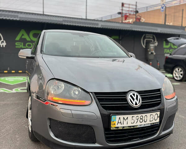 Сірий Фольксваген Гольф, об'ємом двигуна 1.39 л та пробігом 172 тис. км за 5100 $, фото 1 на Automoto.ua