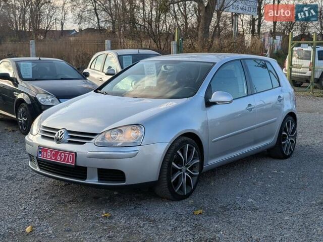 Серый Фольксваген Гольф, объемом двигателя 1.6 л и пробегом 244 тыс. км за 5950 $, фото 2 на Automoto.ua