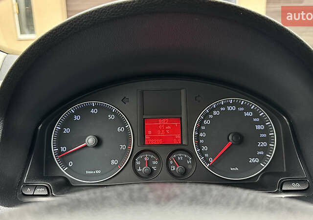 Серый Фольксваген Гольф, объемом двигателя 1.6 л и пробегом 178 тыс. км за 6556 $, фото 53 на Automoto.ua