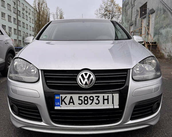 Серый Фольксваген Гольф, объемом двигателя 1.9 л и пробегом 298 тыс. км за 5600 $, фото 1 на Automoto.ua
