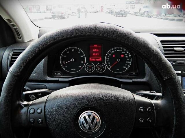 Сірий Фольксваген Гольф, об'ємом двигуна 1.6 л та пробігом 213 тис. км за 5500 $, фото 7 на Automoto.ua