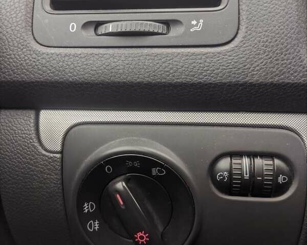 Сірий Фольксваген Гольф, об'ємом двигуна 1.4 л та пробігом 235 тис. км за 5900 $, фото 10 на Automoto.ua