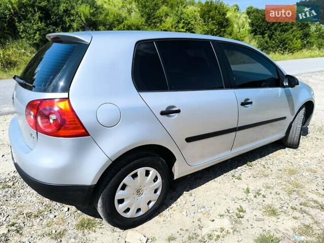 Серый Фольксваген Гольф, объемом двигателя 1.6 л и пробегом 268 тыс. км за 5900 $, фото 14 на Automoto.ua