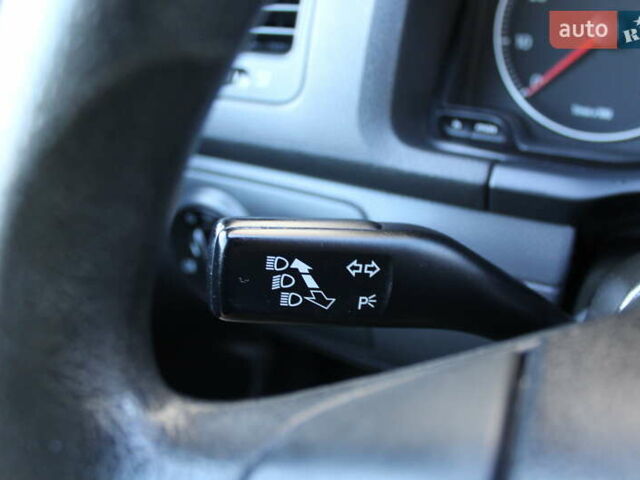 Серый Фольксваген Гольф, объемом двигателя 1.6 л и пробегом 195 тыс. км за 5890 $, фото 39 на Automoto.ua