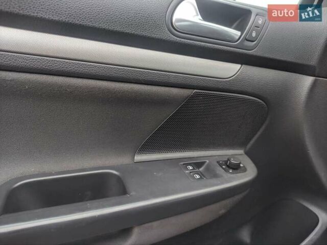 Сірий Фольксваген Гольф, об'ємом двигуна 1.4 л та пробігом 235 тис. км за 5900 $, фото 14 на Automoto.ua