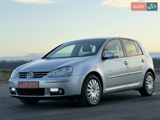 Сірий Фольксваген Гольф, об'ємом двигуна 1.6 л та пробігом 184 тис. км за 8499 $, фото 5 на Automoto.ua