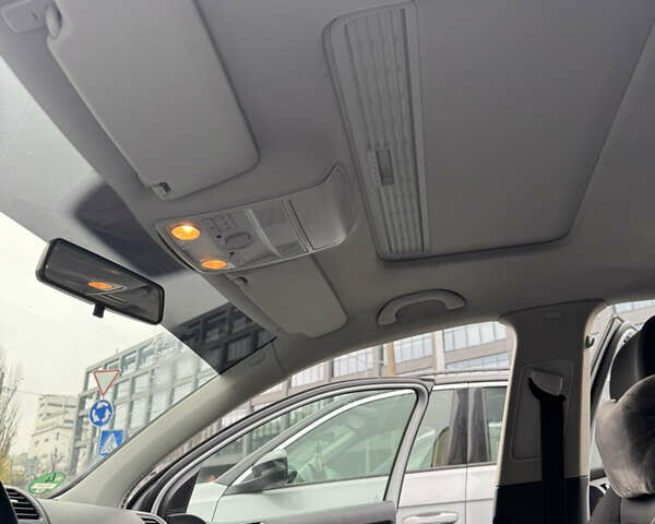 Серый Фольксваген Гольф, объемом двигателя 1.9 л и пробегом 298 тыс. км за 5600 $, фото 38 на Automoto.ua