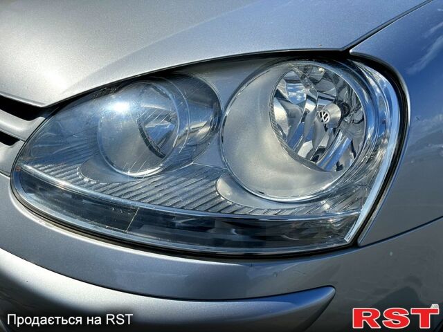 Сірий Фольксваген Гольф, об'ємом двигуна 1.6 л та пробігом 179 тис. км за 5300 $, фото 6 на Automoto.ua