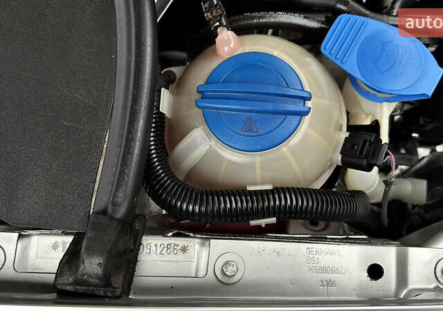 Серый Фольксваген Гольф, объемом двигателя 1.6 л и пробегом 178 тыс. км за 6556 $, фото 72 на Automoto.ua