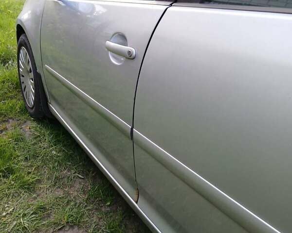 Серый Фольксваген Гольф, объемом двигателя 1.4 л и пробегом 307 тыс. км за 4700 $, фото 7 на Automoto.ua