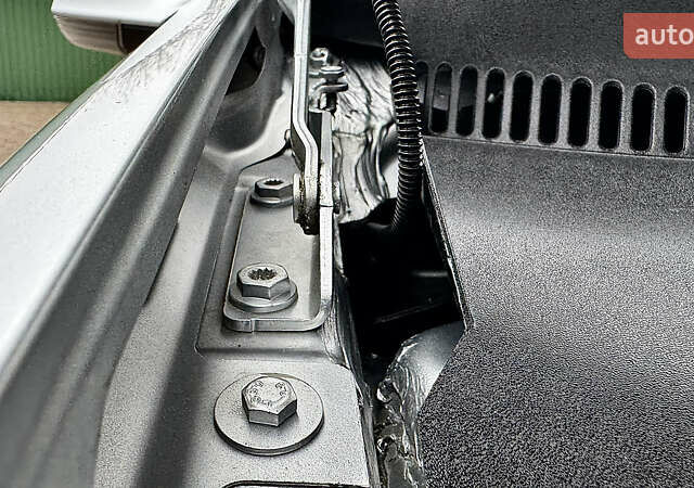 Серый Фольксваген Гольф, объемом двигателя 1.6 л и пробегом 178 тыс. км за 6556 $, фото 74 на Automoto.ua