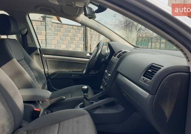 Серый Фольксваген Гольф, объемом двигателя 1.6 л и пробегом 191 тыс. км за 5750 $, фото 7 на Automoto.ua