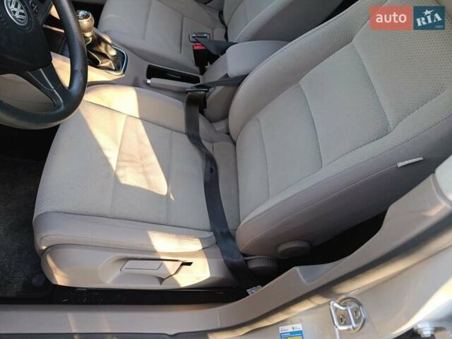 Сірий Фольксваген Гольф, об'ємом двигуна 1.4 л та пробігом 230 тис. км за 5700 $, фото 9 на Automoto.ua
