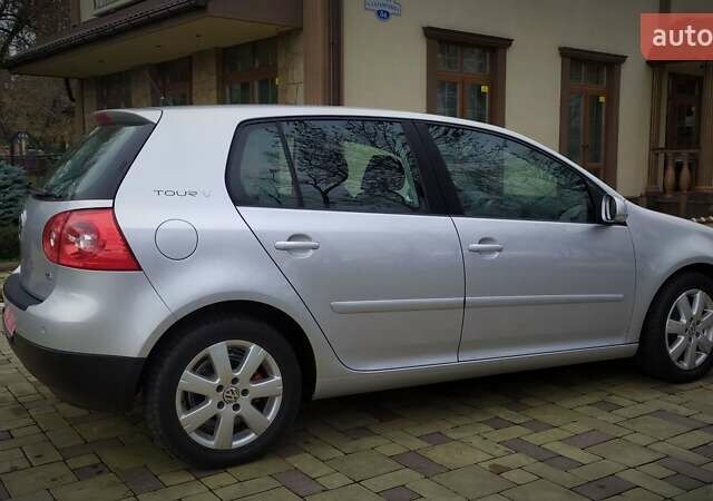 Сірий Фольксваген Гольф, об'ємом двигуна 1.6 л та пробігом 200 тис. км за 6950 $, фото 13 на Automoto.ua