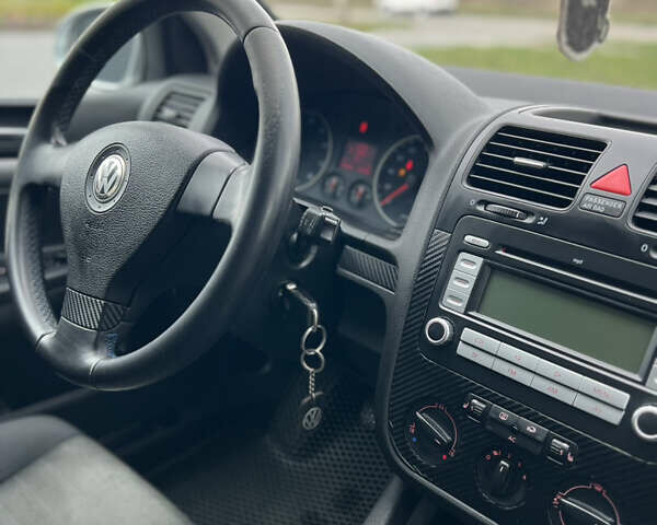 Серый Фольксваген Гольф, объемом двигателя 1.4 л и пробегом 229 тыс. км за 4600 $, фото 10 на Automoto.ua