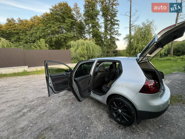 Сірий Фольксваген Гольф, об'ємом двигуна 1.6 л та пробігом 345 тис. км за 5950 $, фото 3 на Automoto.ua