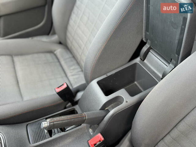 Серый Фольксваген Гольф, объемом двигателя 1.4 л и пробегом 169 тыс. км за 5700 $, фото 51 на Automoto.ua