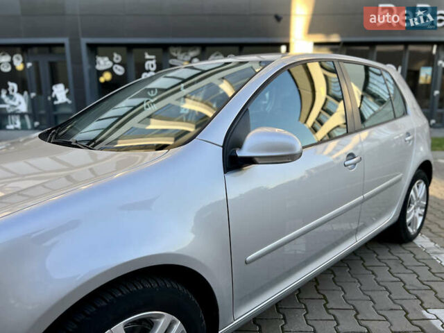 Сірий Фольксваген Гольф, об'ємом двигуна 1.4 л та пробігом 185 тис. км за 6450 $, фото 41 на Automoto.ua