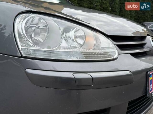 Серый Фольксваген Гольф, объемом двигателя 1.6 л и пробегом 238 тыс. км за 6300 $, фото 17 на Automoto.ua