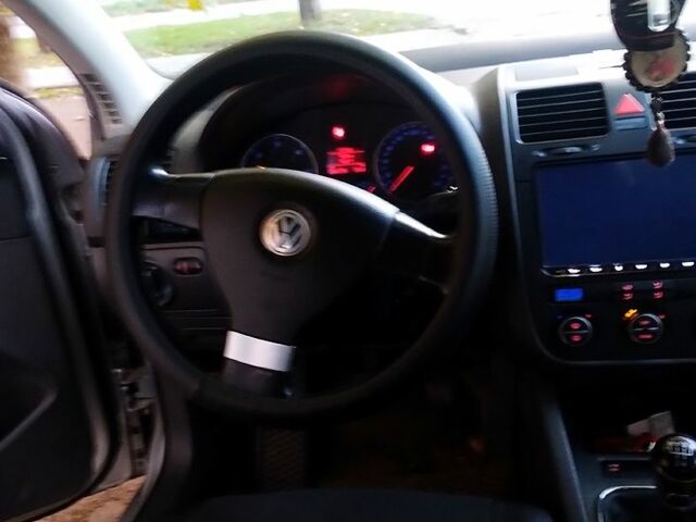 Серый Фольксваген Гольф, объемом двигателя 1.9 л и пробегом 206 тыс. км за 5700 $, фото 5 на Automoto.ua