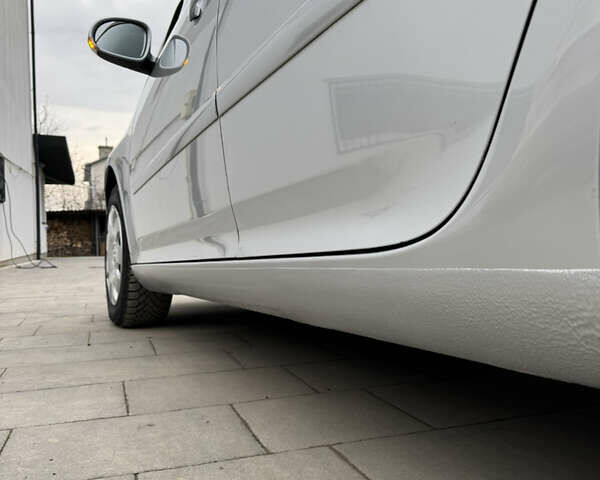 Сірий Фольксваген Гольф, об'ємом двигуна 1.6 л та пробігом 209 тис. км за 5999 $, фото 11 на Automoto.ua