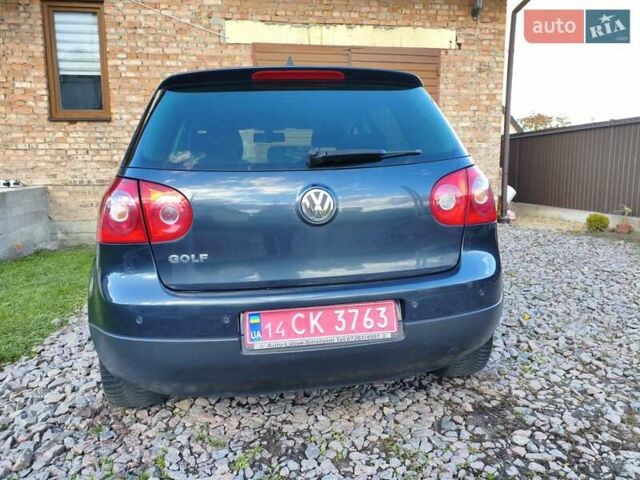 Серый Фольксваген Гольф, объемом двигателя 1.4 л и пробегом 221 тыс. км за 5600 $, фото 8 на Automoto.ua