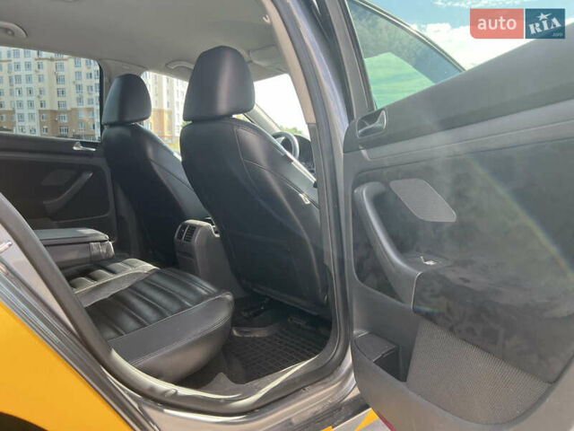 Сірий Фольксваген Гольф, об'ємом двигуна 1.97 л та пробігом 430 тис. км за 7200 $, фото 20 на Automoto.ua