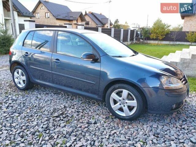 Серый Фольксваген Гольф, объемом двигателя 1.4 л и пробегом 221 тыс. км за 5600 $, фото 18 на Automoto.ua