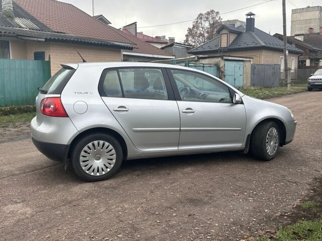 Сірий Фольксваген Гольф, об'ємом двигуна 1.4 л та пробігом 287 тис. км за 4500 $, фото 3 на Automoto.ua