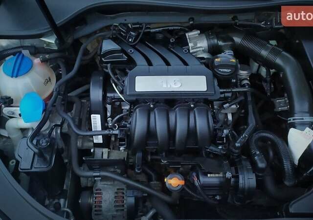 Серый Фольксваген Гольф, объемом двигателя 0 л и пробегом 200 тыс. км за 7100 $, фото 165 на Automoto.ua