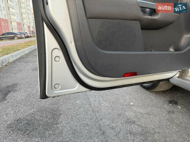 Сірий Фольксваген Гольф, об'ємом двигуна 1.6 л та пробігом 184 тис. км за 8499 $, фото 49 на Automoto.ua