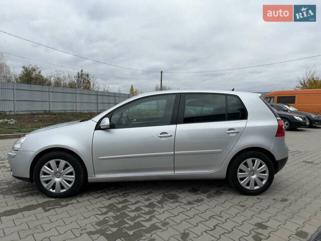 Серый Фольксваген Гольф, объемом двигателя 1.6 л и пробегом 212 тыс. км за 6450 $, фото 14 на Automoto.ua