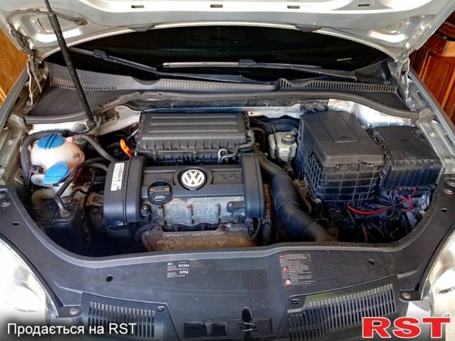 Сірий Фольксваген Гольф, об'ємом двигуна 1.4 л та пробігом 159 тис. км за 5800 $, фото 2 на Automoto.ua