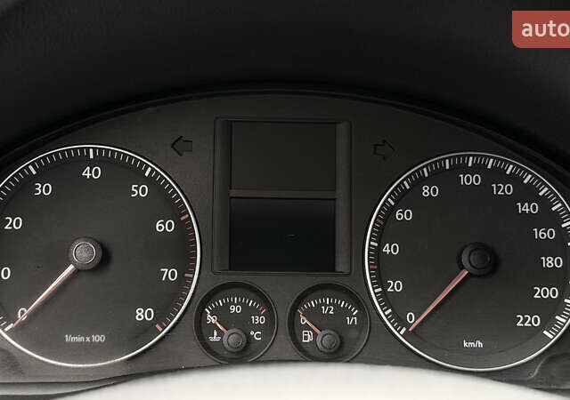 Серый Фольксваген Гольф, объемом двигателя 1.4 л и пробегом 239 тыс. км за 5150 $, фото 22 на Automoto.ua