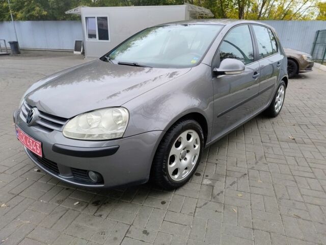 Серый Фольксваген Гольф, объемом двигателя 1.6 л и пробегом 233 тыс. км за 5999 $, фото 1 на Automoto.ua