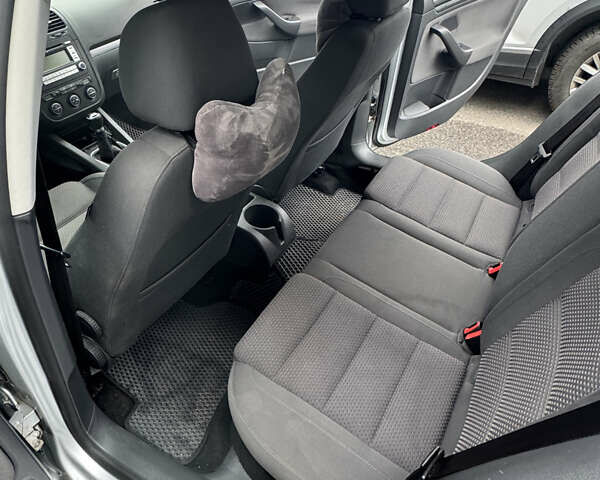 Серый Фольксваген Гольф, объемом двигателя 1.9 л и пробегом 298 тыс. км за 5600 $, фото 39 на Automoto.ua