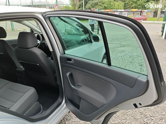 Сірий Фольксваген Гольф, об'ємом двигуна 2 л та пробігом 283 тис. км за 6900 $, фото 15 на Automoto.ua