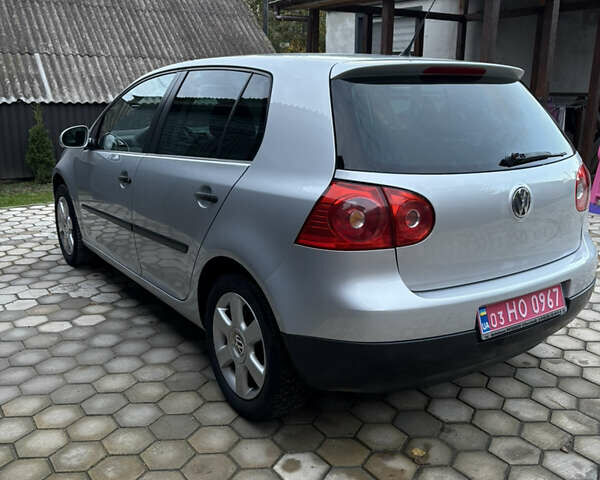 Сірий Фольксваген Гольф, об'ємом двигуна 1.6 л та пробігом 208 тис. км за 6100 $, фото 3 на Automoto.ua