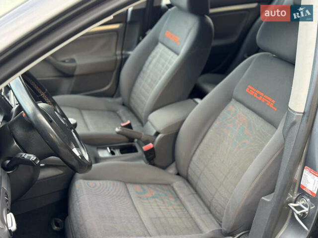 Серый Фольксваген Гольф, объемом двигателя 1.4 л и пробегом 169 тыс. км за 5700 $, фото 28 на Automoto.ua