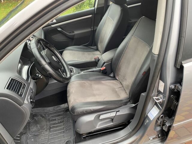 Сірий Фольксваген Гольф, об'ємом двигуна 1.4 л та пробігом 270 тис. км за 4100 $, фото 12 на Automoto.ua