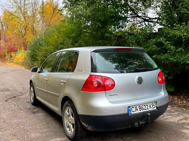 Серый Фольксваген Гольф, объемом двигателя 1.4 л и пробегом 233 тыс. км за 4999 $, фото 3 на Automoto.ua