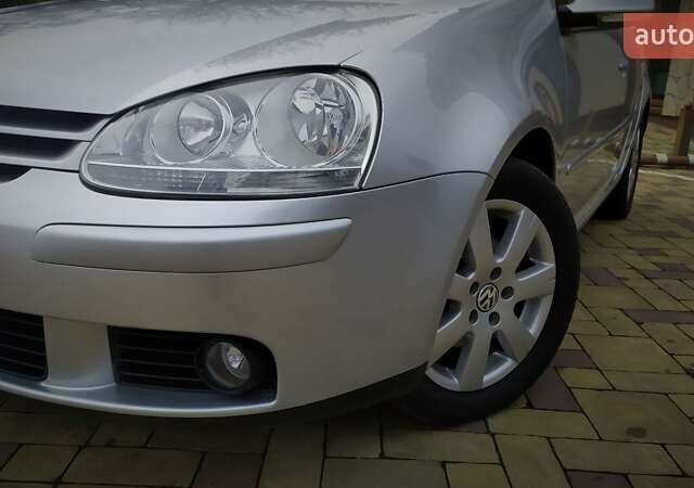 Сірий Фольксваген Гольф, об'ємом двигуна 1.6 л та пробігом 200 тис. км за 6950 $, фото 83 на Automoto.ua