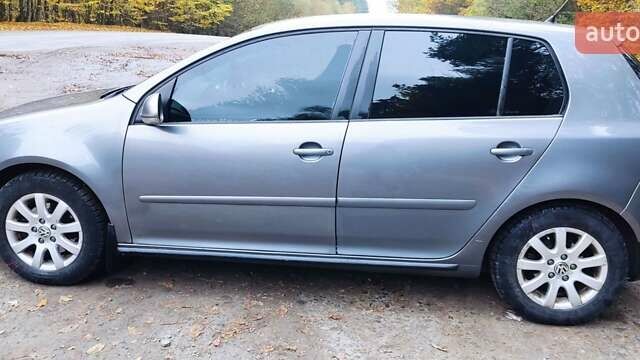 Сірий Фольксваген Гольф, об'ємом двигуна 1.6 л та пробігом 250 тис. км за 4500 $, фото 9 на Automoto.ua