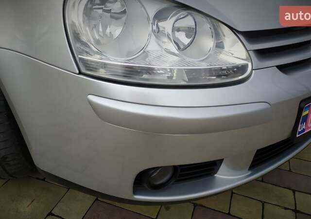 Сірий Фольксваген Гольф, об'ємом двигуна 1.6 л та пробігом 200 тис. км за 6950 $, фото 113 на Automoto.ua