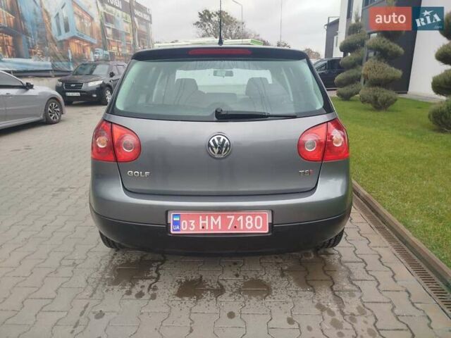 Сірий Фольксваген Гольф, об'ємом двигуна 1.4 л та пробігом 180 тис. км за 5000 $, фото 5 на Automoto.ua