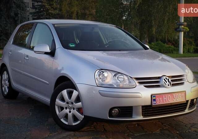 Серый Фольксваген Гольф, объемом двигателя 0 л и пробегом 200 тыс. км за 7100 $, фото 3 на Automoto.ua